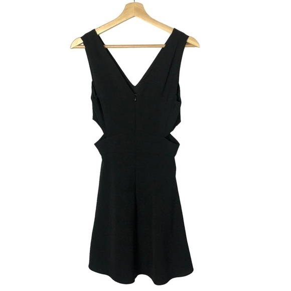 Zara Black Cut Out Side V-Neck Mini Dress S - Picture 2 of 4
